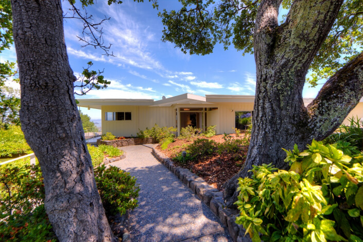 06-006 40 Twain Harte Lane front approach exterior