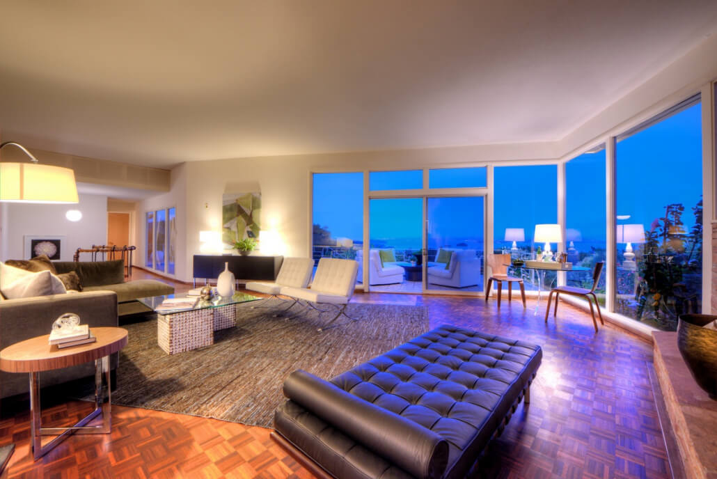 61-059 View from living room at dusk