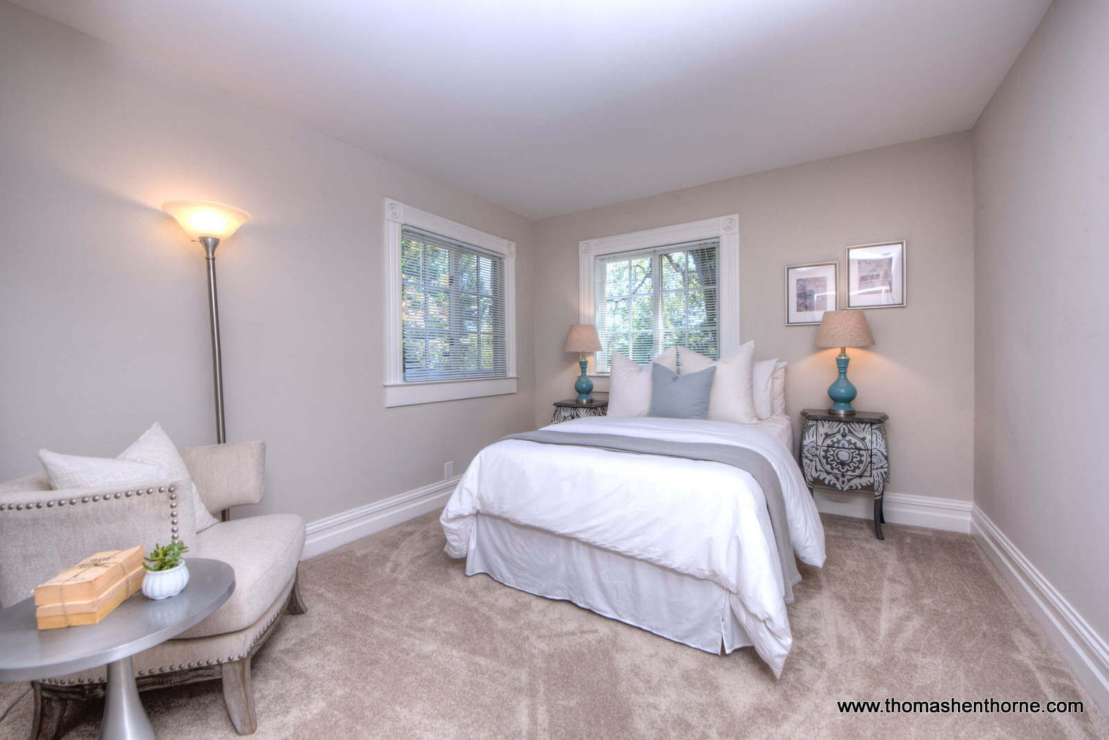 2 Foothill Road San Anselmo 32 photo of bedroom with two lamps and nightstands