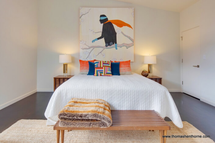 124 Lily Street (14 of 46) Photo of bed with two lamps on nightstands