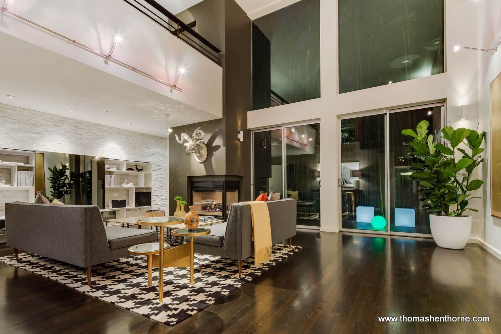 Twilights (5) Living room at twilight