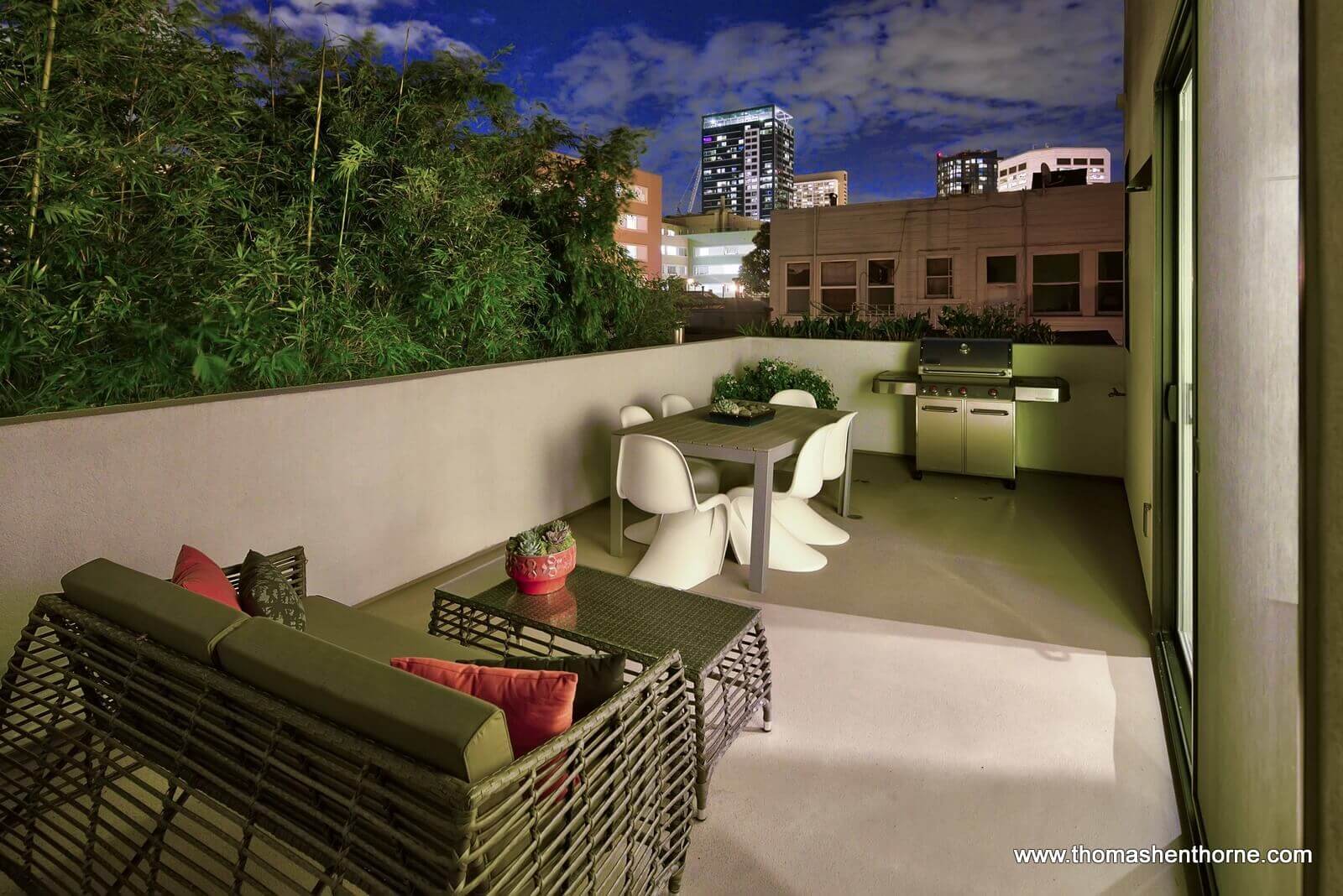 Twilights (9) Twilight on the deck