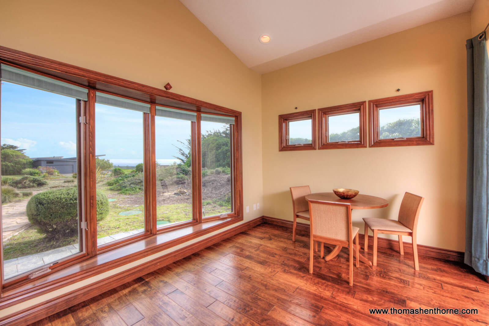 125 Calle del Sol Bodega Bay – 9 Living room with hardwood floors