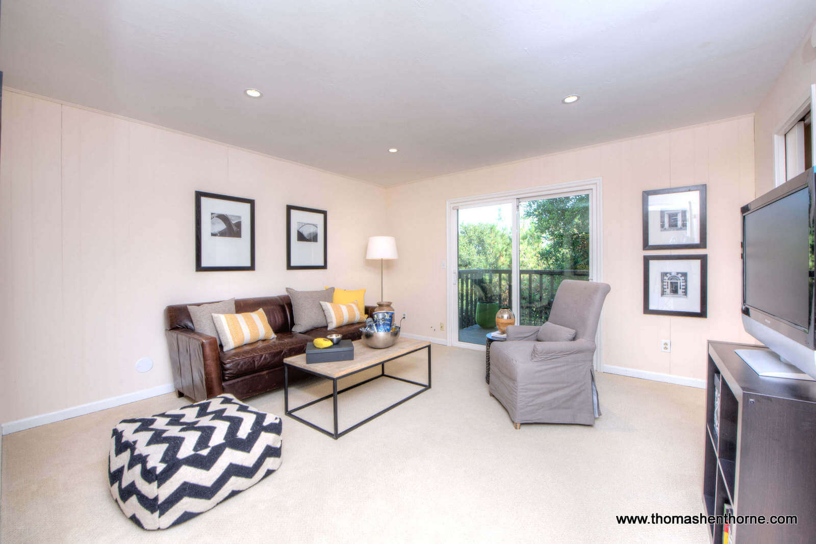 36 Tampa Drive San Rafael -- 21 Study downstairs with tV