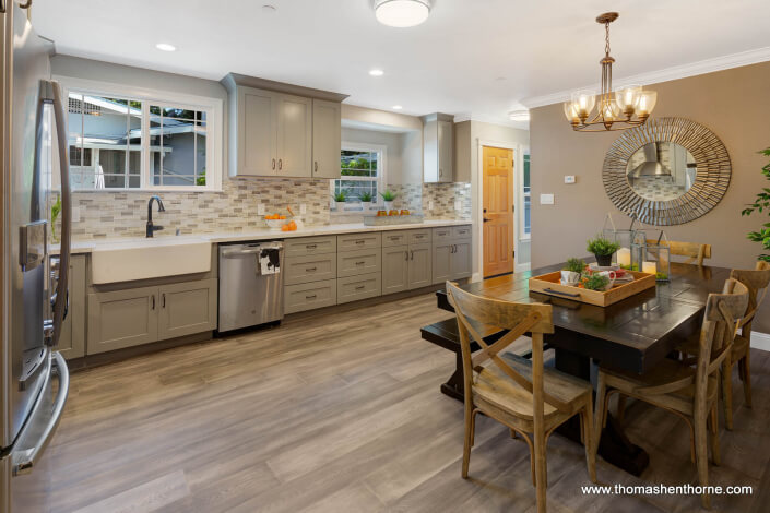 Eat in Kitchen with stainless appliances