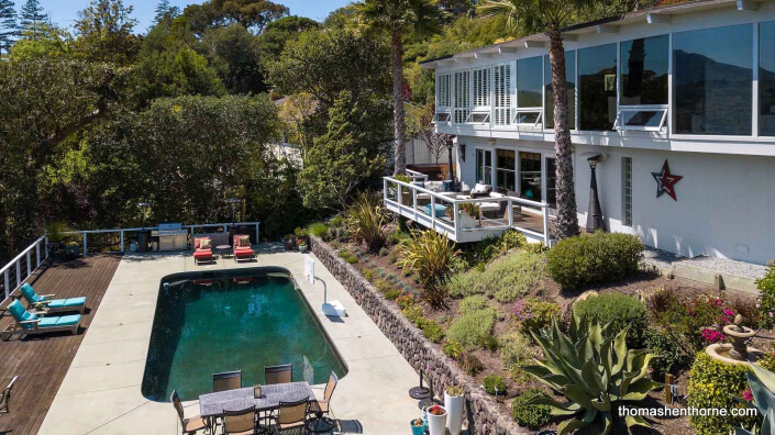 House overlooking swimming pool