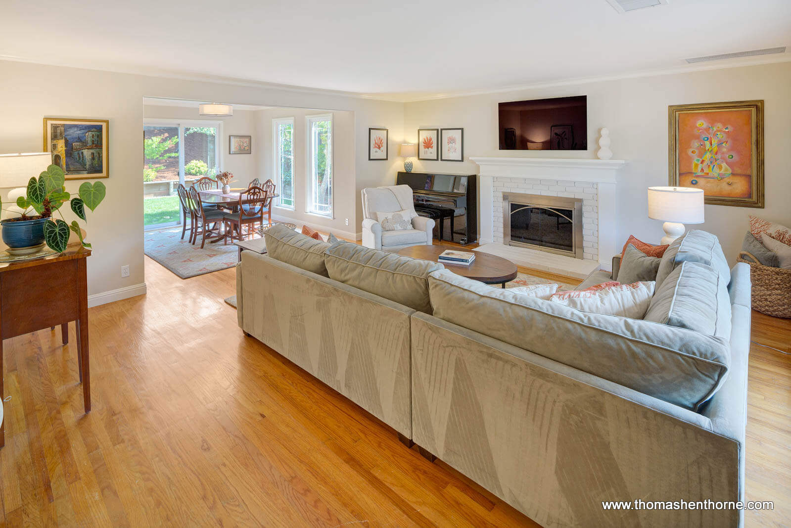 1932-Las-Gallinas-Ave-San-Rafael 01 of 64 living room