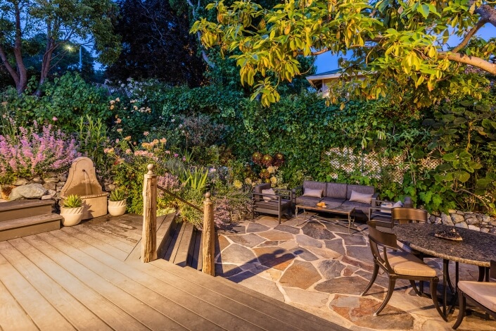 Flagstone patio with table