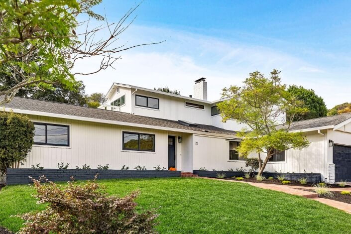 Front yard with maple tree