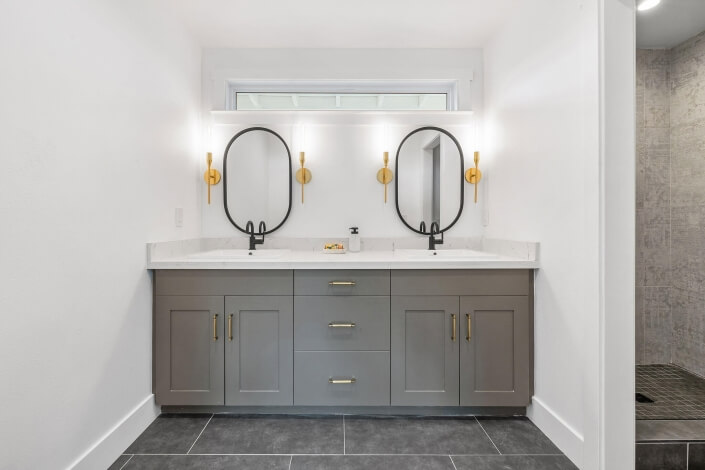 Double sink vanity