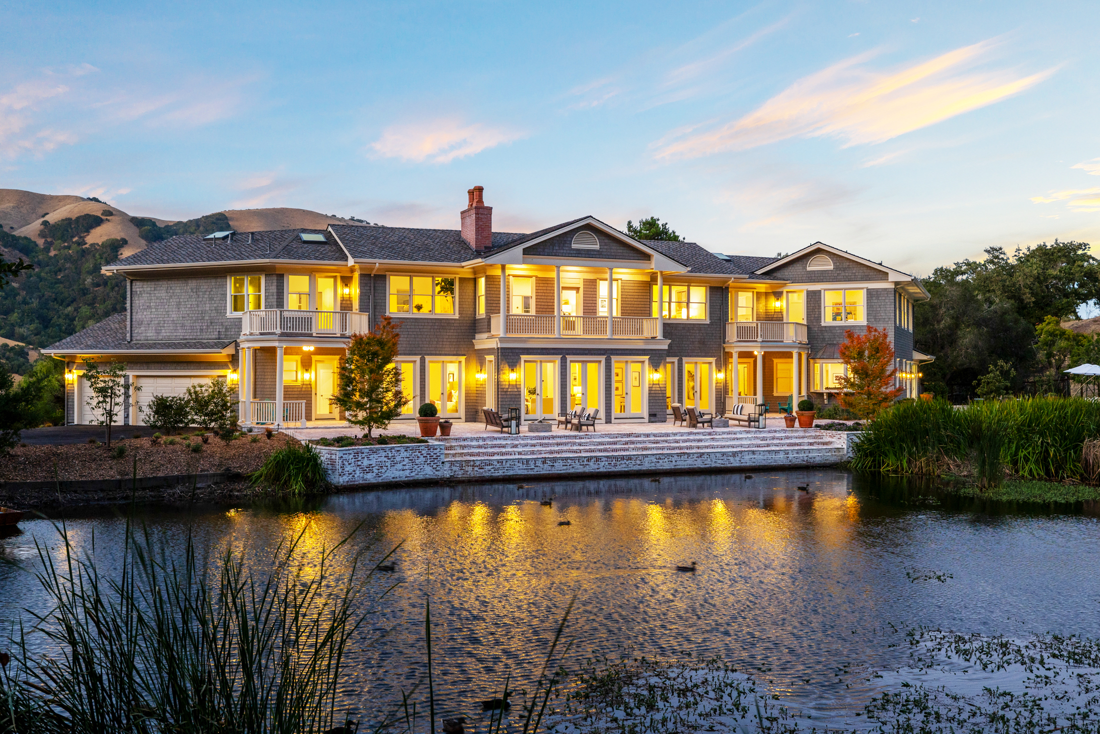 25 Maoli Drive San Rafael view from pond