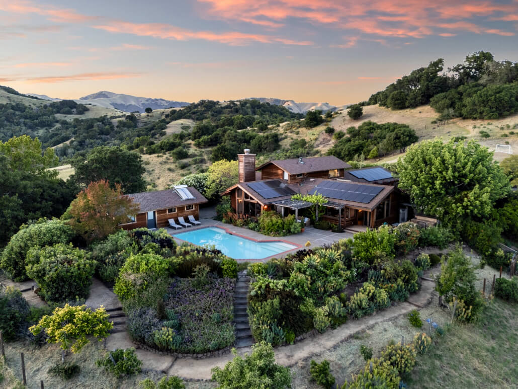 95 Irving Drive in San Anselmo aerial view at sunset