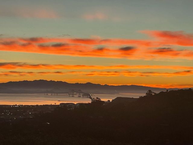 Gorgeous sunrise right now in #marincounty 😍