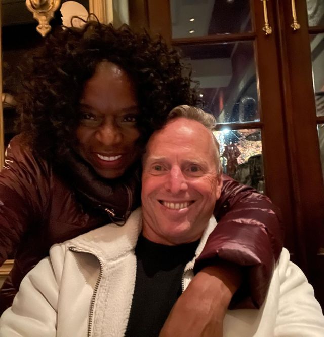 Ran into #napavalley food, wine and lifestyle celebrity @kellyecarter at Bouchon tonight!